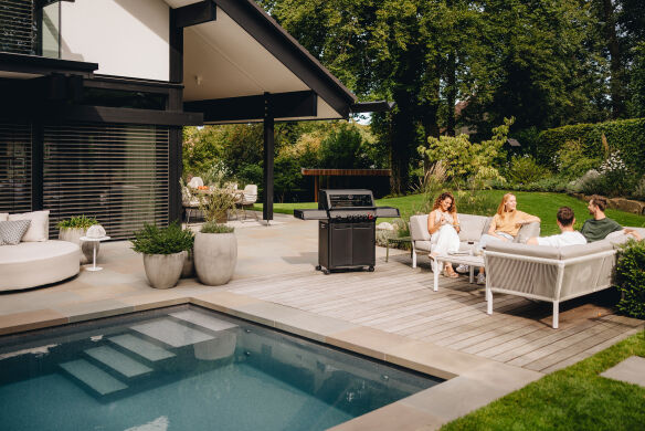 Enders Gasgrill Monroe Pro 4 SIKR Turbo Shadow inkl. Seargrate Mod.2026