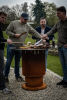 Moesta Feuerplattengrill  Bandit 2.0 FirePlace inkl. 2 x Ablagebretter grau/-oben + Sizzle Rost & Burgerpresse
