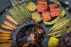 Moesta Feuerplattengrill  Bandit 2.0 FirePlace inkl. 2 x Ablagebretter grau/-oben + Sizzle Rost & Burgerpresse