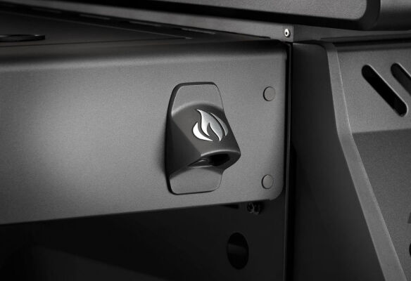 Napoleon Phantom Gas Plancha Rogue Pro mit SIZZLE ZONE